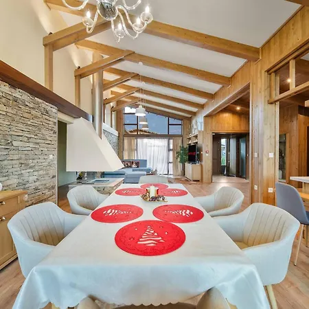 Pirin Golf Lux For & Chill By Kvartiri Ltd * Ράζλογκ