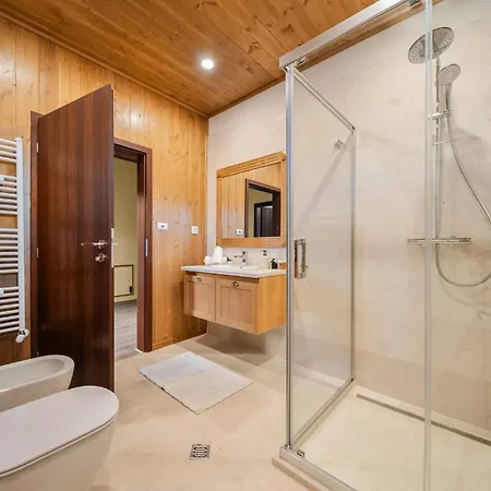 Βίλα Pirin Golf Lux For & Chill By Kvartiri Ltd Ράζλογκ