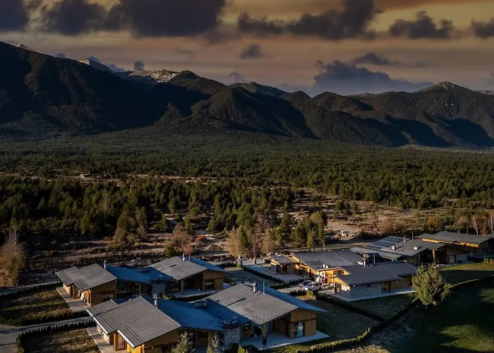 Pirin Golf Lux For & Chill By Kvartiri Ltd Ράζλογκ